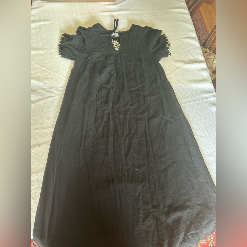 Old Navy Black Dress with White Floral Design - Picture 7 of 8